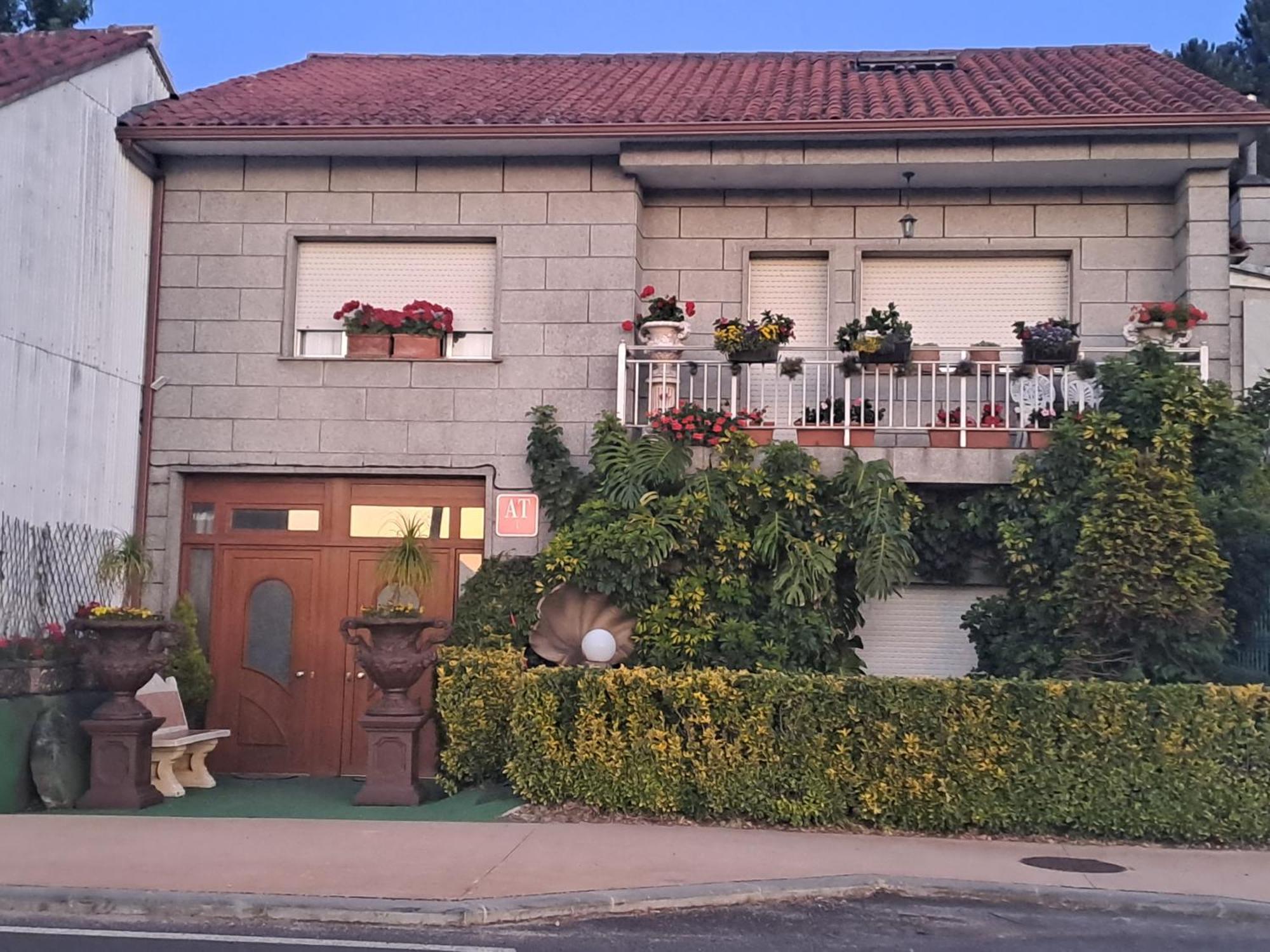 Apartamento Romero Garden A Villanueva De Arosa Buitenkant foto